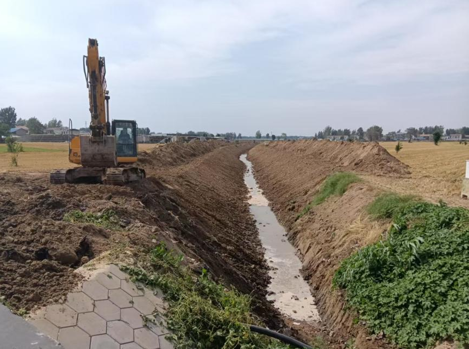 當地對水利設施進行檢修維護。商丘市委督查室供圖